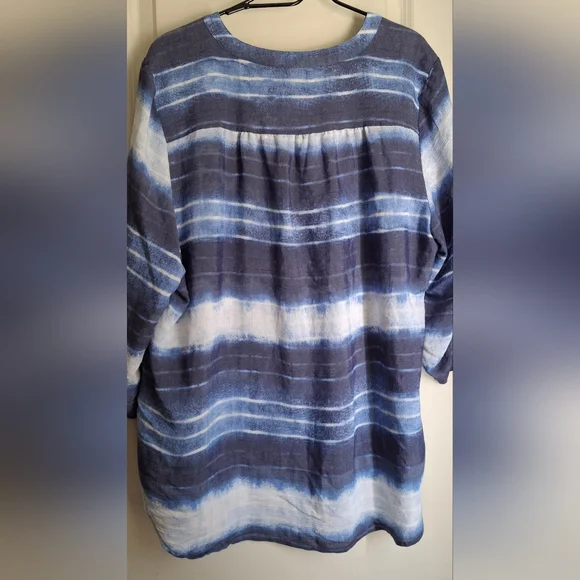 Kim Rogers Blue and White Women's Top Sz 2XL Rayob Poly Casual Trabel Cruise - Picture 7 of 8